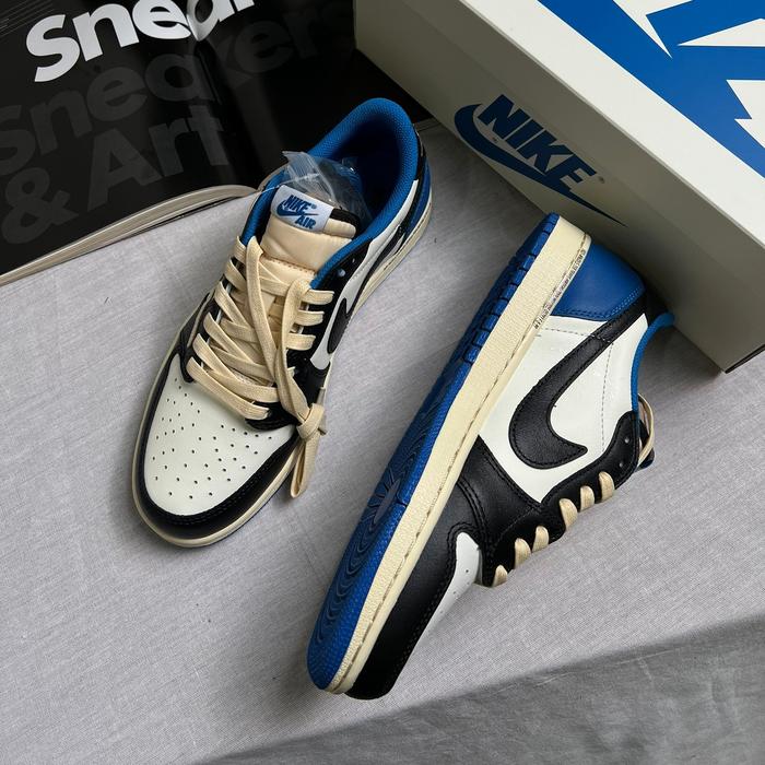 Gambar Sepatu N*ke Jordan 1 Low Og Travis Scott Fragment X 100%PK Quality - Scott Fragment, 40 dari NFshope Tk undefined Tokopedia