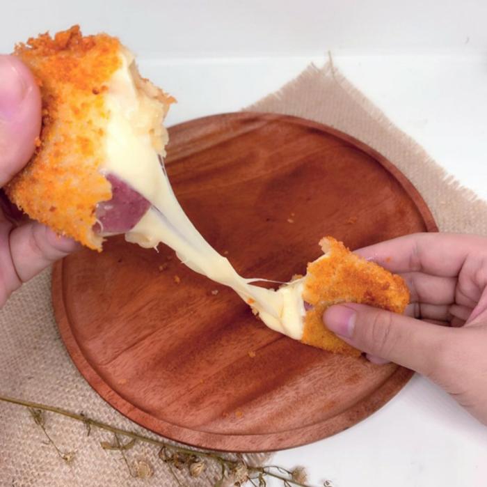 Gambar Paket Hampers Kopi / Latte 1/2L dan Frozen Risol - Moza (isi 5), Kopi Susu Suma dari browncoffeeid undefined Tokopedia