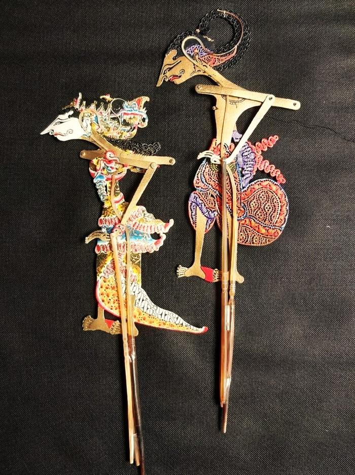 Gambar Wayang Kulit Sepasang Arjuna (43 cm) dan Srikandi (40 cm) dari Souvenir Shop 39 undefined Tokopedia