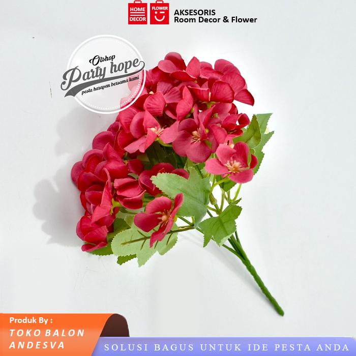 Gambar Buket Bunga Azalea / Dekorasi Bunga Plastik / Bunga Artificial Azalea - Merah dari PARTY HOPE 2 undefined Tokopedia