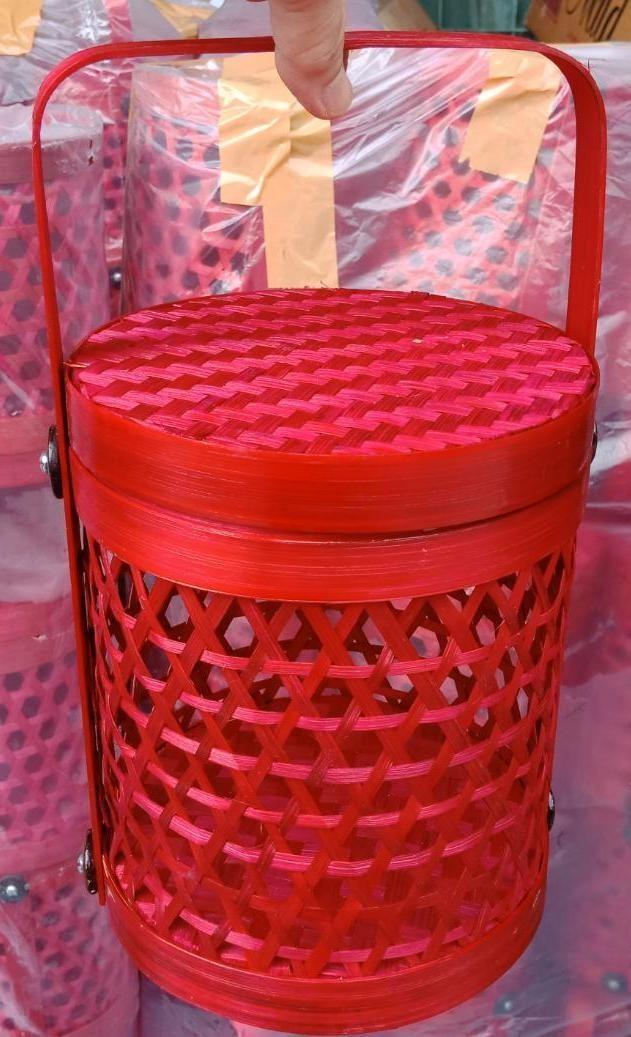 Gambar Keranjang Bambu / Rantang Bambu / Motif Segienam 3 Toples Kue - Merah dari Toko City 88 undefined 4 Tokopedia