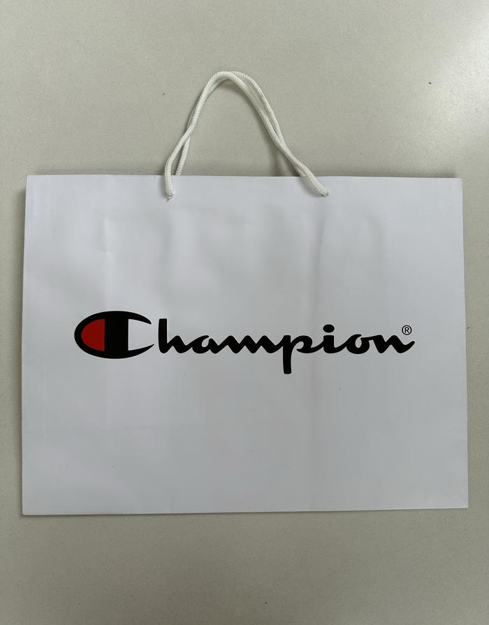 Gambar Champion paperbag / paper bag original dari Secondhandshop228 undefined Tokopedia