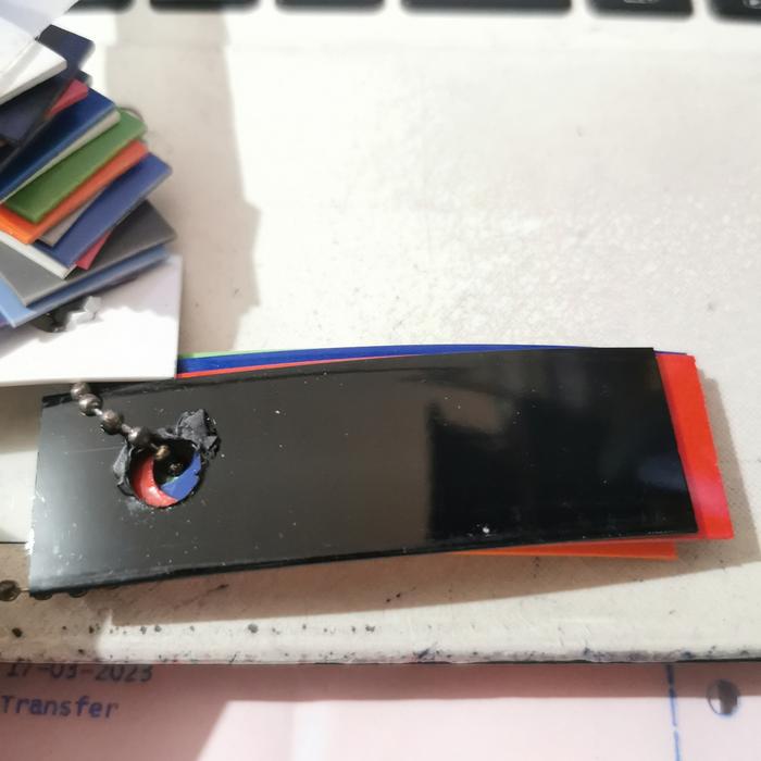 Gambar Edging Taco warna hitam dan putih lebar 2,2cm tebal 1mm harga per mete - hitam glos s03G dari lancar jaya material store undefined Tokopedia