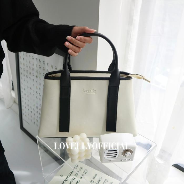 Gambar Lovelly - Tas Handbag Wanita - Tas Selempang Wanita - Bea Bag - Hitam dari lovellyaira undefined Tokopedia