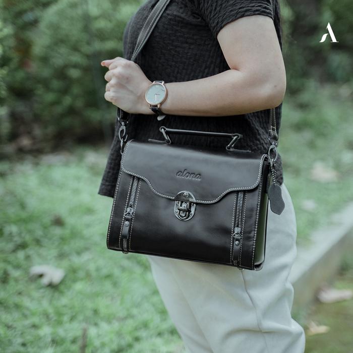 Gambar Tas Selempang Wanita Tas Kulit Sapi Asli Original Alona Aurora - Hitam dari Lava Official Shop undefined Tokopedia