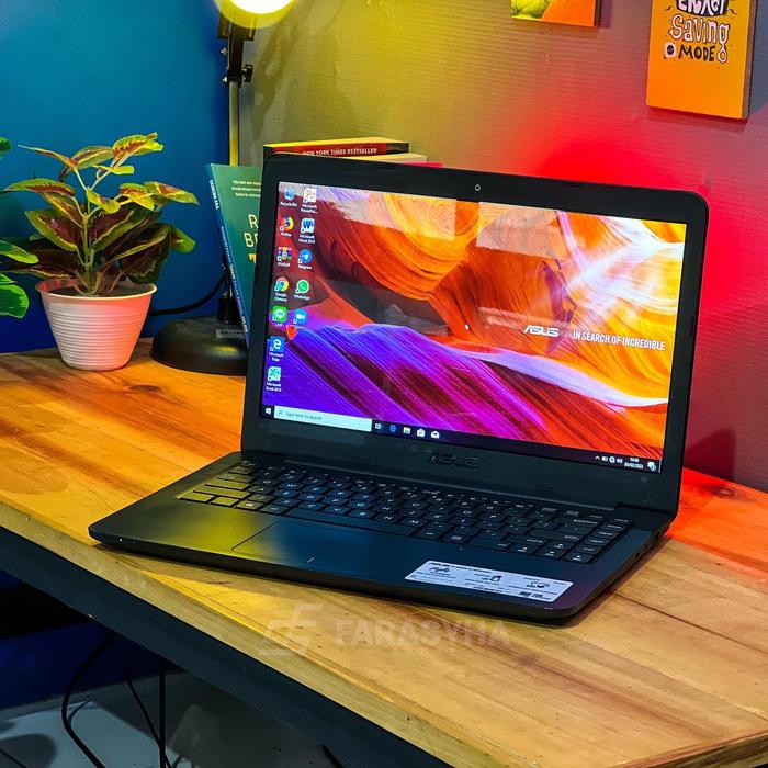 Jual LAPTOP ASUS GAMING RINGAN AMD R2 RAM 4GB SSD 128GB 14 INCHI