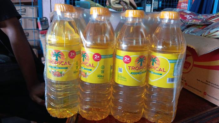 Gambar MINYAK GORENG TROPICAL BOTOL 500ML @12btl perkrat dari PT INDO CEMERLANG BERJAYA undefined Tokopedia