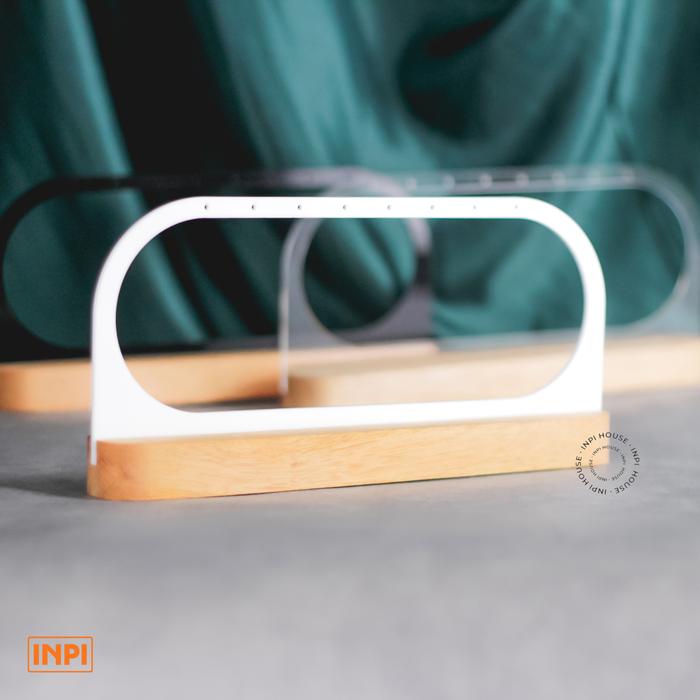 Gambar Display Anting Gantung 8 Lubang Kayu + Akrilik - INPI HOUSE - Putih dari INPI House undefined Tokopedia