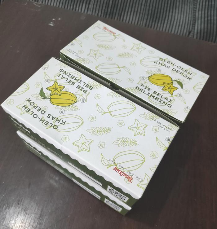 Gambar Pie Selai Belimbing Oleh Oleh Kota Depok dari Rasa Dewa OlehOleh Depok undefined Tokopedia