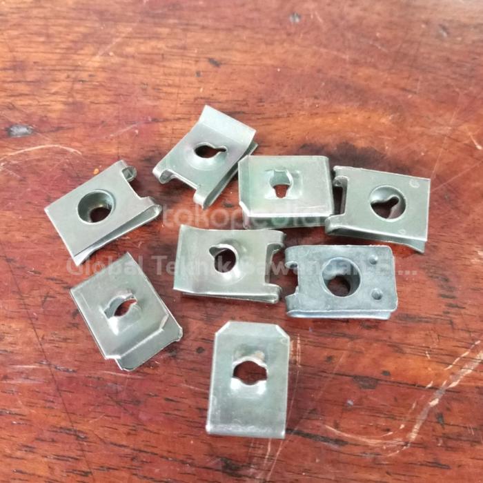 Gambar Baut Body Honda Vario Beat Matic Skrup Cacing 4x15 - Klip Only dari Global Teknik Sawangan Elok undefined Tokopedia