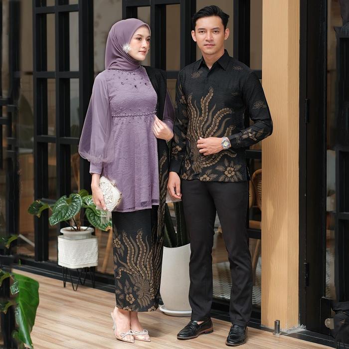 Gambar Batik Couple Frida Kebaya Kondangan Kebaya Pasangan Kebaya Wisuda Terb - MAUVE, COUPLE L dari AHZEM BATIK undefined Tokopedia