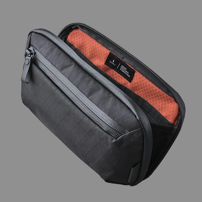 Gambar Alpaka Elements Tech Case Mini ( fits a Kindle e-reader ) - Black VX42 dari Mugera.indonesia undefined Tokopedia