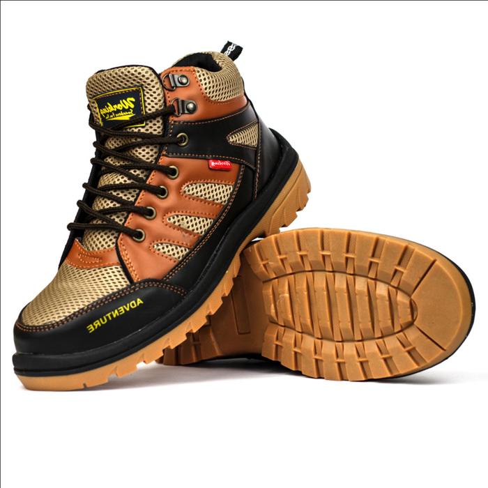 Gambar Sepatu Boots Pria Hiking Tracking Kode Working G-11 Size 39 - 43 - Tan, 40 dari workingsneakersforyou undefined Tokopedia
