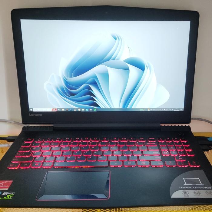 Jual Laptop Gaming Lenovo Legion Y520 i7-7700HQ RAM 16GB SSD 512GB