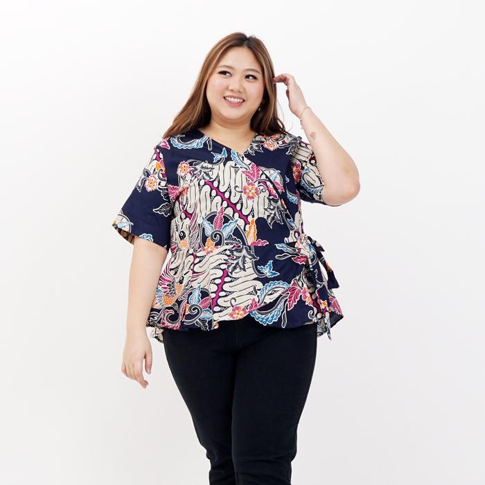 Gambar Baju Batik Jumbo Wanita / Atasan Batik Jumbo Wanita / PRISA JUMBO TOP - Navy C dari Fraire Collection undefined Tokopedia