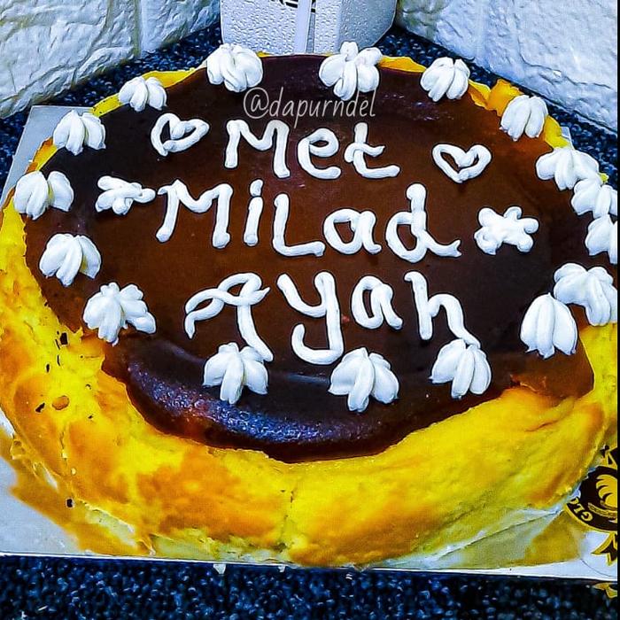Gambar Burnt Cheese Cake - Diameter 22 dari Dapur Ndel undefined Tokopedia