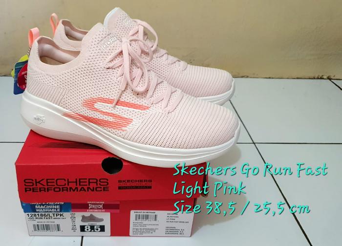 skechers 38 5