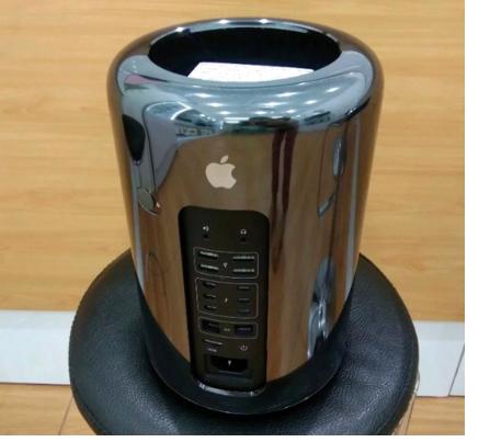 Apple Mac Pro (Late 2013) スペースグレー