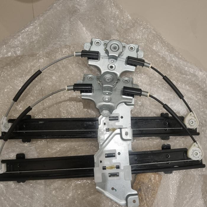 Gambar regulator power window wuling Cortez ORI depan 100% Ori & Baru - kanan dari Wulfast undefined Tokopedia