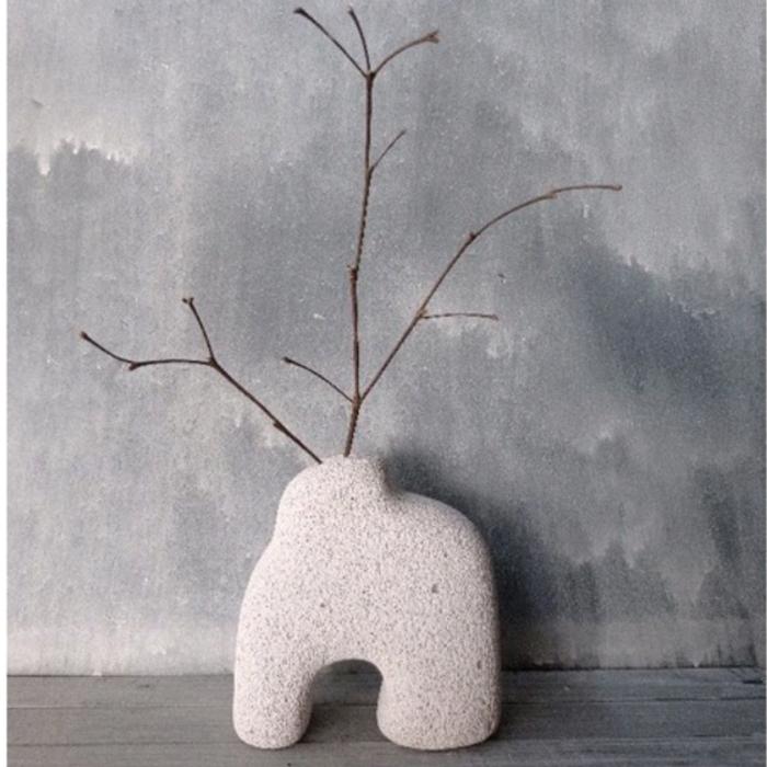 Gambar VASE AESTHETIC / VASE MINI / VAS ESTETIK/ VAS NORDIC - soft white dari angkringanDIY undefined Tokopedia