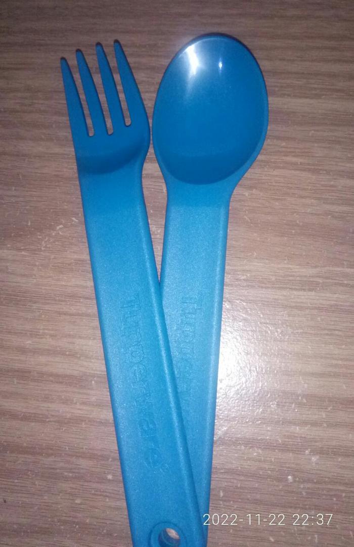 Gambar Sendok Garpu ORIGINAL TUPPERWARE - Biru Tua dari Riskurt Music undefined Tokopedia