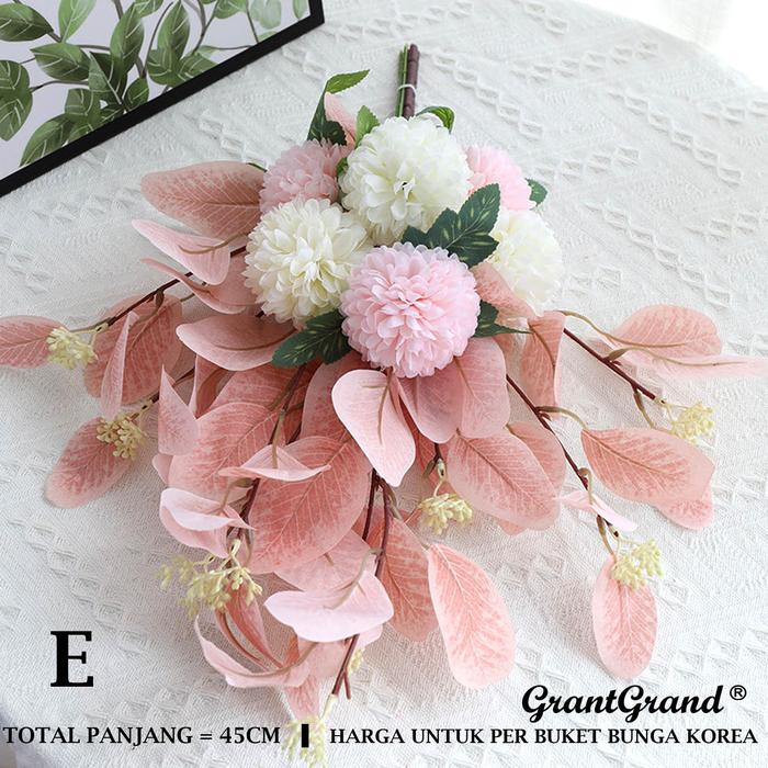 Gambar Pot Vas Hadiah Kado Bunga Daun Emas Aesthetik Dekor Meja Flower Vase - KOREAN E dari GrantGrand undefined Tokopedia