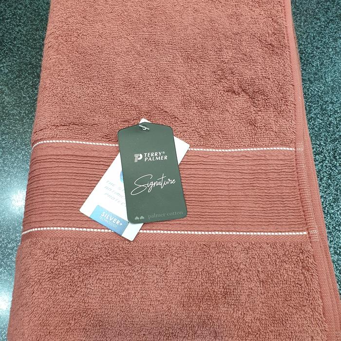 Gambar HANDUK SIGNATURE ORIGINAL 70X140CM SUPER TEBAL BY TERRY PALMER - clay orange dari Room16 undefined Tokopedia