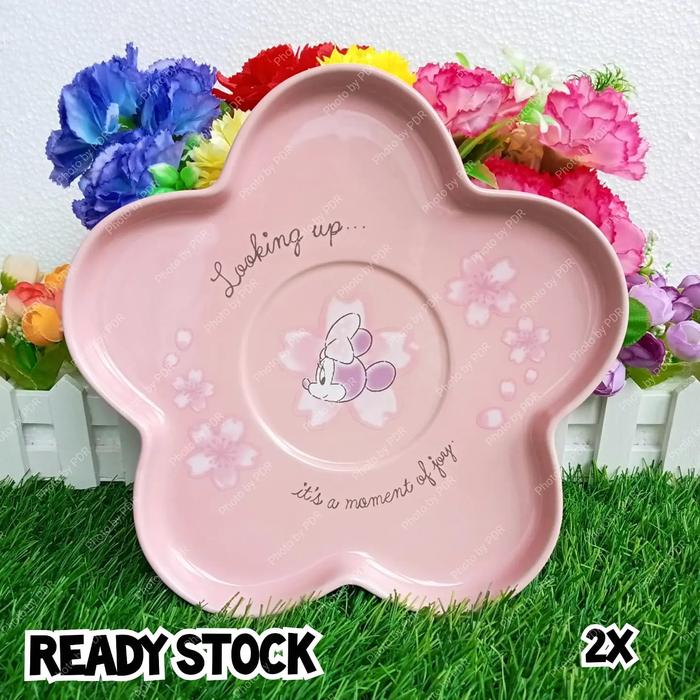 Gambar MINNIE MOUSE DISNEYLAND HONGKONG CERAMIC PLATE 21*21*1 CM DOART (ORI) dari ShellyKittyLand undefined Tokopedia