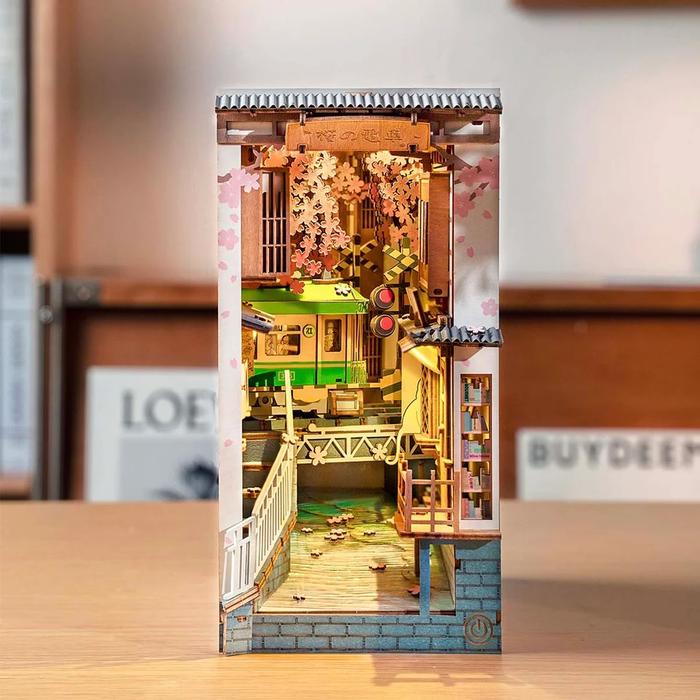 Gambar DIY 3D Book Nook Sakura Densya ROLIFE TGB01 dari Faihove Store undefined Tokopedia