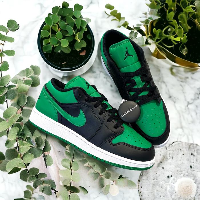 Air Jordan Low Black Lucky Green (100% Original) 38