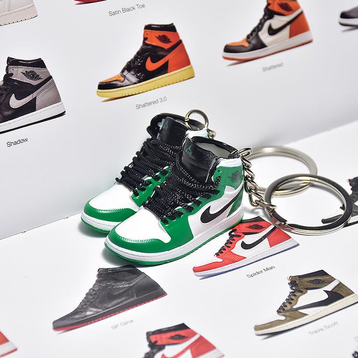 GANTUNGAN KUNCI SEPATU 3D SNEAKER MINI AIR JORDAN PASANG