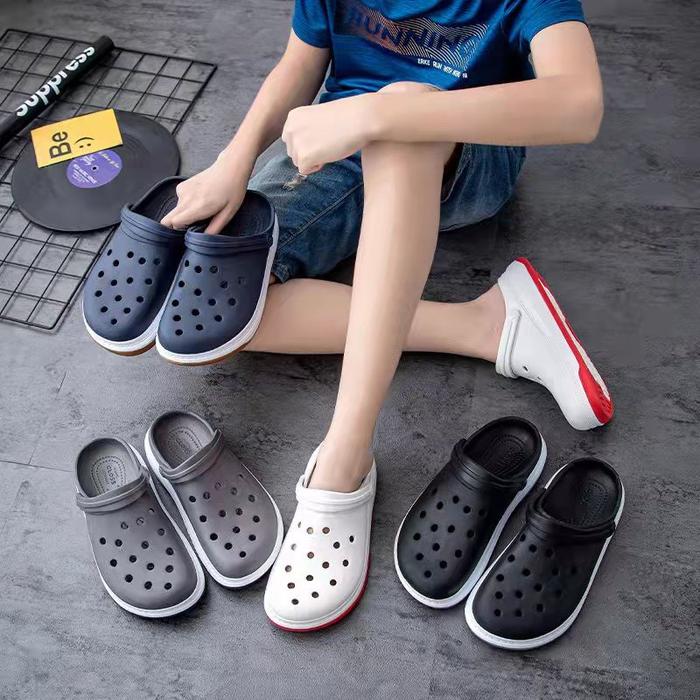 Jual Sandal Crocs Original Crocs band Full Force Clog Black, M4