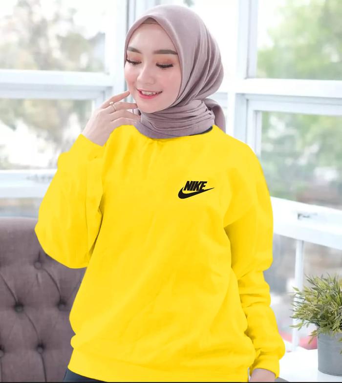 Gambar Baju Trendy Wanita NK Terbaru-Kaos Distro Cewek Lengan Panjang - Kuning, L dari Natural Cools undefined Tokopedia