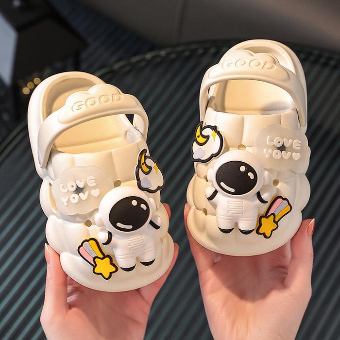 Gambar Sendal Slop Motif Lucu Imut Trendy Kekianian Anak Pria/Wanita - Putih, 24/25 dari Nechromx Store undefined Tokopedia