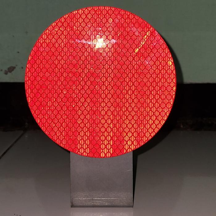 Gambar Reflektor Jalan Tol 3M HIP 10cm - Merah dari SENTRAL SAFETY SIGN undefined Tokopedia