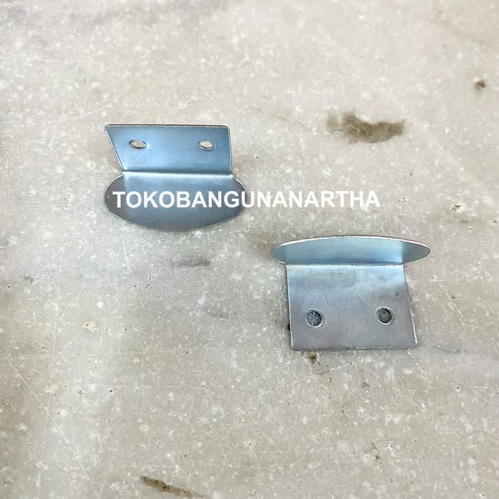 Gambar Klem Kaca Kenari / Plat Penjepit Kaca Kayu / Mini Klem L Kaca - Besar dari Toko Bangunan Artha undefined Tokopedia