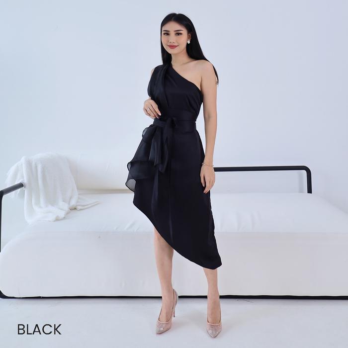 HYKE SOLOTEX STRETCH ASYMMETRIC DRESS（HYKE SOLOTEX STRETCH 