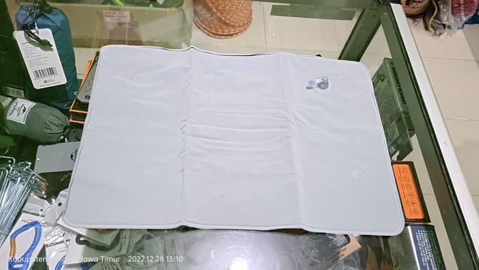 Gambar Bantal Tiup Sisir Bantal Angin Bludru Kotak Camping Hiking Outdoor - Abu-abu, S 34X22CM dari JAWATIMUROUTDOOR undefined Tokopedia