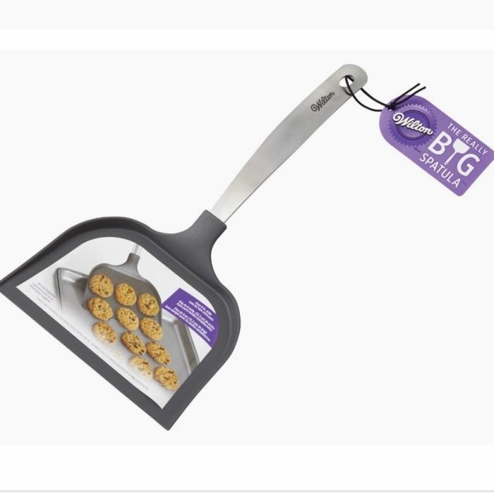 Gambar Wilton Really Big Cookie Spatula - Grey dari Trinity Kitchen undefined Tokopedia