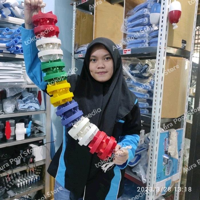 Gambar Pelampung Pembatas Kolam Renang Warna Warni Harga Per Meter + Tali dari Aura Pool Store undefined Tokopedia