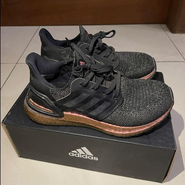 Gambar Adidas UltraBOOST 20 J Running Shoes dari HartZone undefined Tokopedia