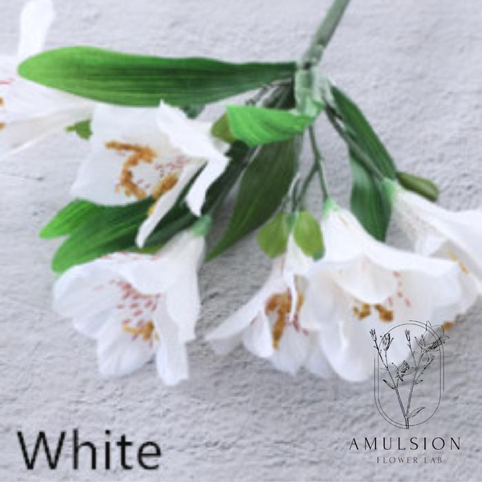 Gambar Bunga Alstroemeria Peruvian Lily Artificial Hiasan Dekorasi Rumah - White dari Amulsion Flower Lab undefined Tokopedia