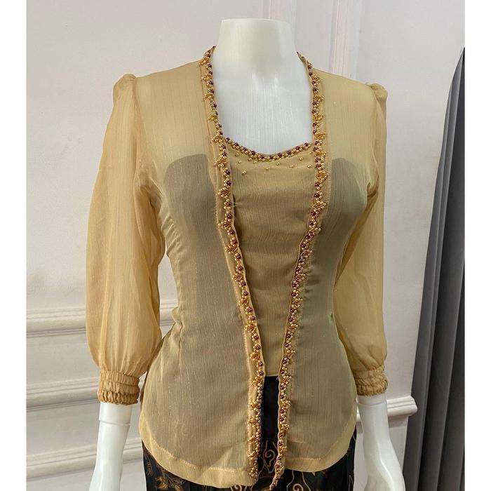 Gambar Kebaya sutra yoryu benang gliter - Nude, M dari Ginkakebaya undefined Tokopedia