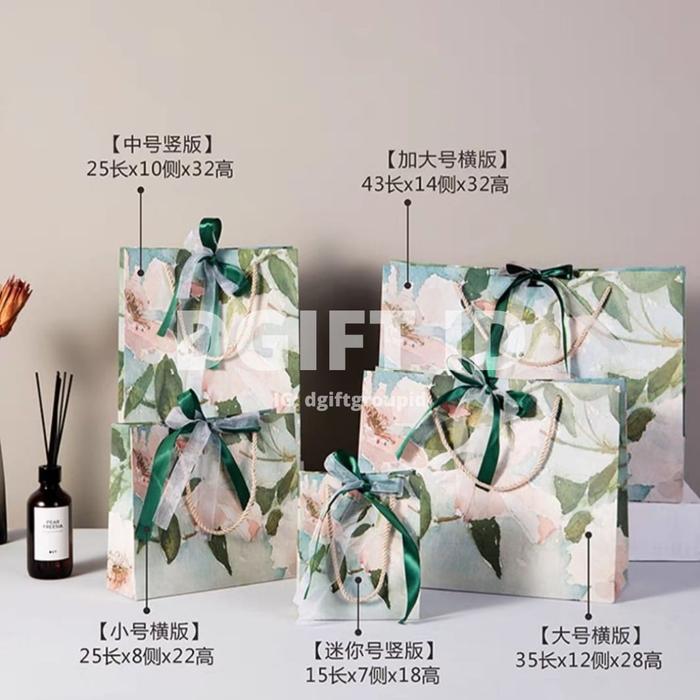Gambar Tas Belanja Kertas Motif Paperbag Kado Paper bag Shopping Bag Premium - Blue Flower, S - 13x6x19cm dari DGIFT ID undefined Tokopedia