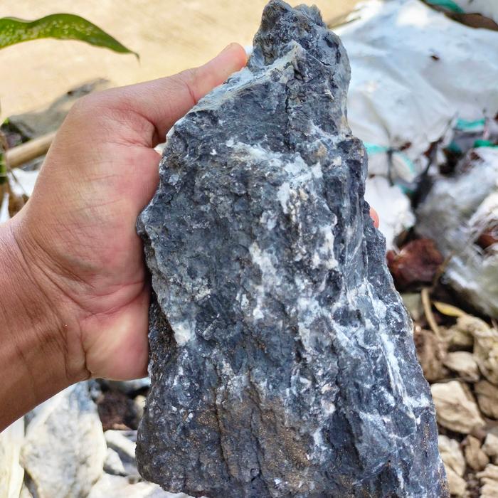 Gambar batu kriket/cricket stone per 1 kg dari Gubuk Buce Sambi undefined Tokopedia