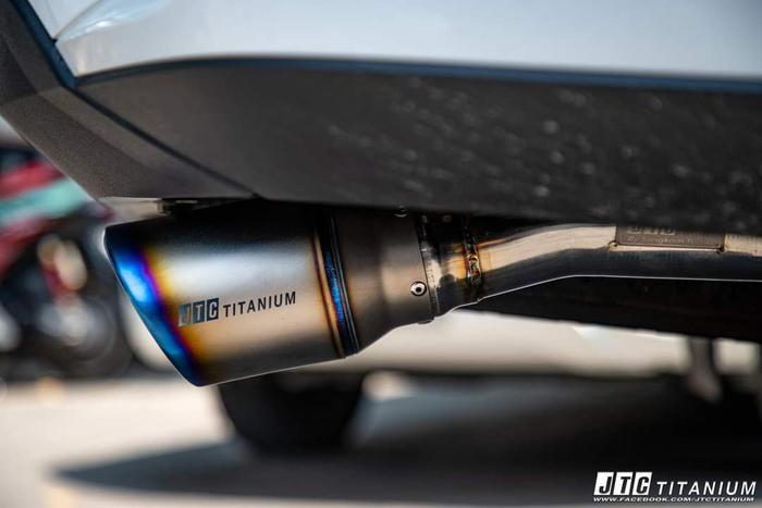 Gambar Exhaust Knalpot Muffler JTC Titanium Toyota Innova Reborn - JTC Tip V1 dari 22 Pitstop undefined Tokopedia