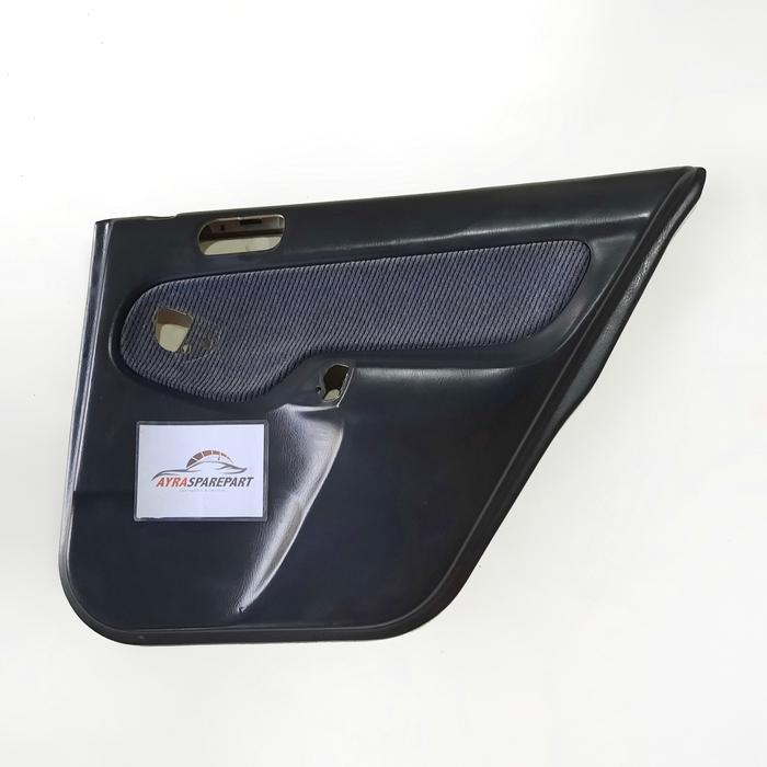 range rover sport L494 rechter achter portier stijl bekleding buitenzijde - Jansen LaRo demontage range rover sport L494 rechter achter portier stijl bekleding buitenzijde - Jansen LaRo demontage