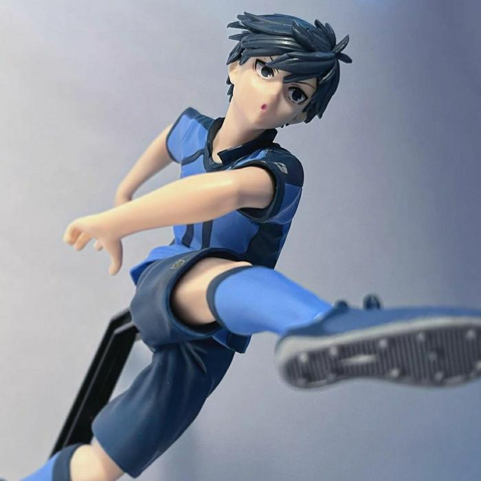 Figura Action Isagi Yoichi Da Blue Lock, Statua In PVC 17 Cm, Collezione Anime, Decorazione Scrivania, Regalo - 2