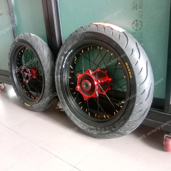 Gambar velg Supermoto CRF klx wr 155  Motorcycleplus ban maxxis 120/70 140/70 velg sprint xd - Motor dari victory motor sport undefined Tokopedia