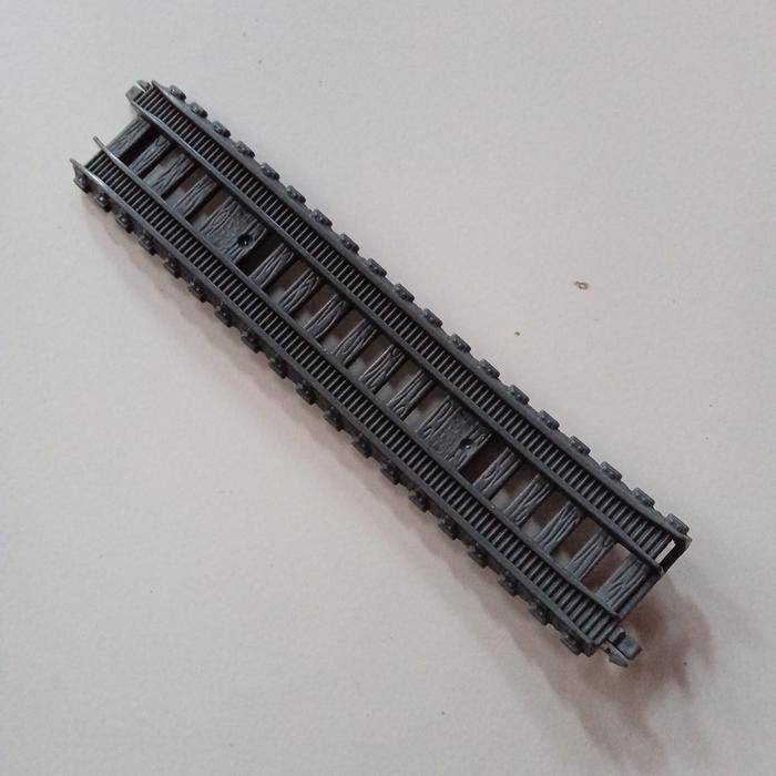 Gambar ES3-Slope Track (Trek Tanjakan atau Turunan) Trackmaster Revolution - Hitam dari PlarailTrackmaster undefined Tokopedia